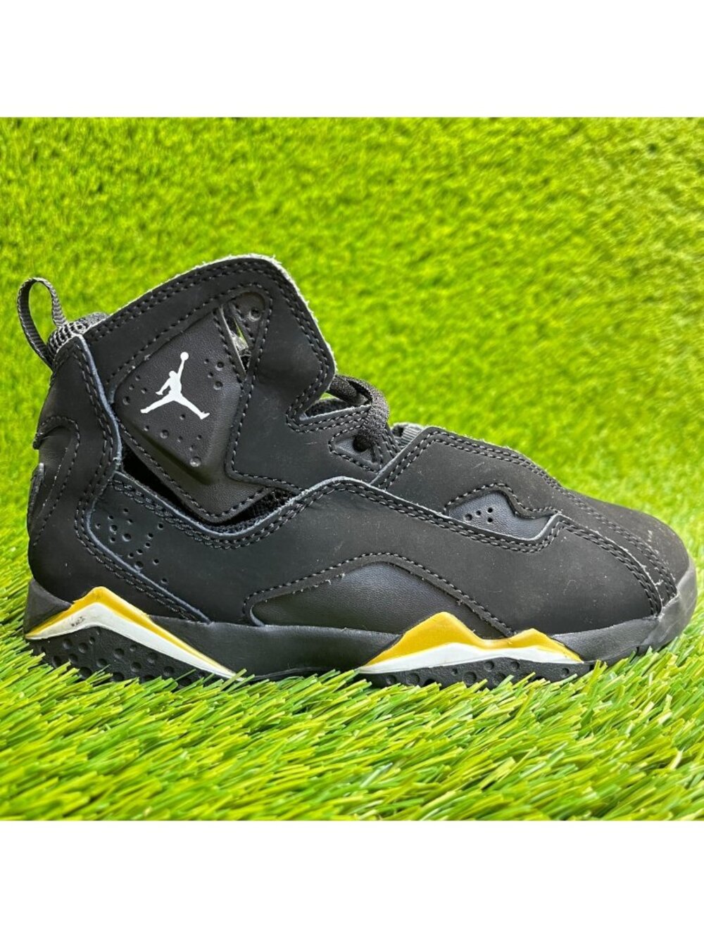 Nike Air Jordan True Flight Boys Size 13C Black White Basketball Shoes Sneakers